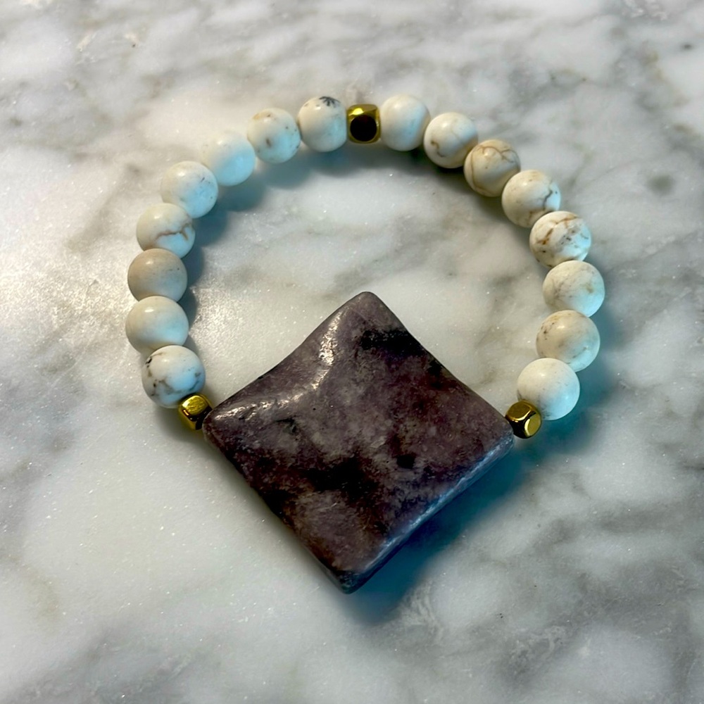 Purple larvikite & Howlite bracelet